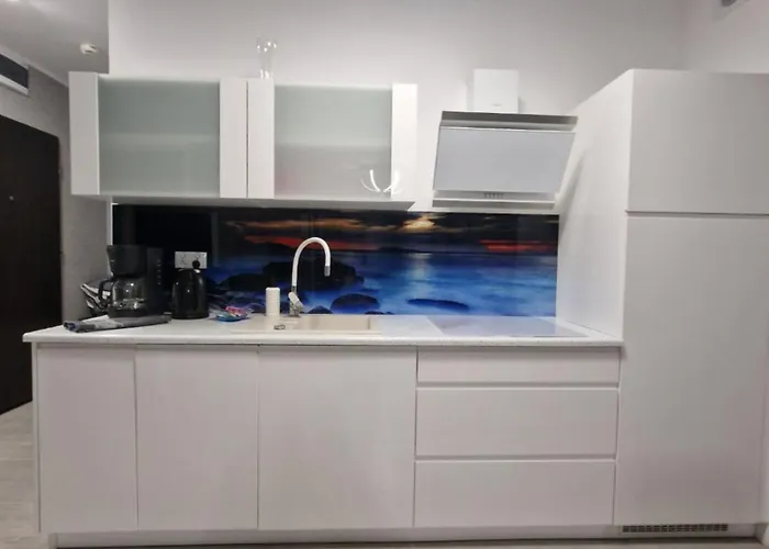 Z Basenem Laura Polanki Park