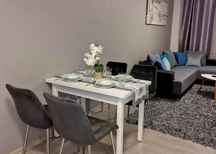 アパート Z Basenem Laura Polanki Park *