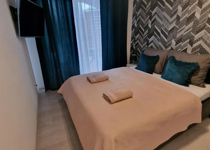 アパート Z Basenem Laura Polanki Park