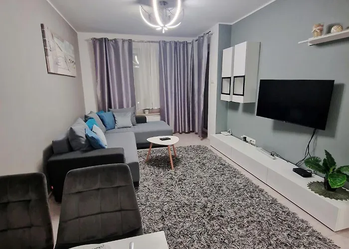 Z Basenem Laura Polanki Park コウォブジェク