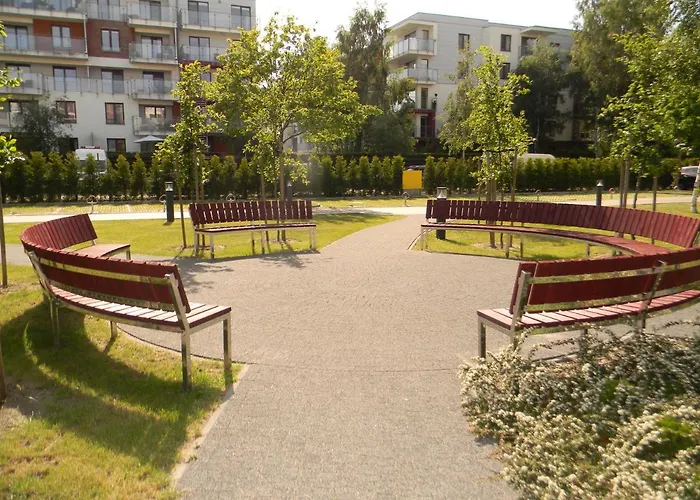 Z Basenem Laura Polanki Park