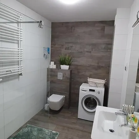 Z Basenem Laura Polanki Park Apartman *