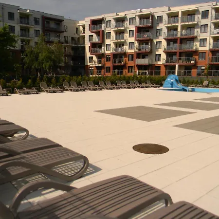 Διαμέρισμα Z Basenem Laura Polanki Park *