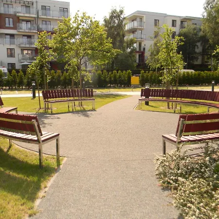 Apartament Z Basenem Laura Polanki Park