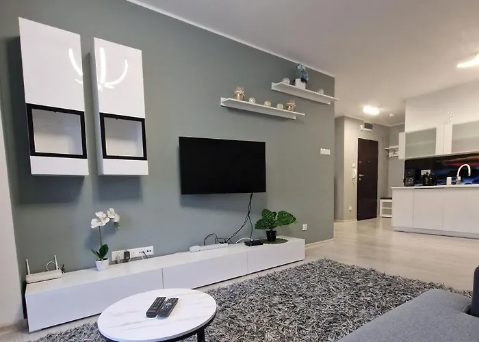 Apartament Z Basenem Laura Polanki Park *