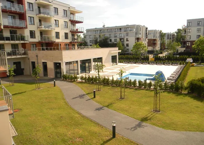 Z Basenem Laura Polanki Park 科沃布热格